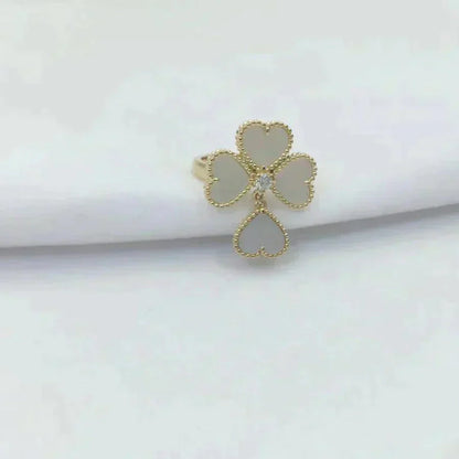 [Kismet Jewels ]SWEET CLOVER WHITE MOP RING