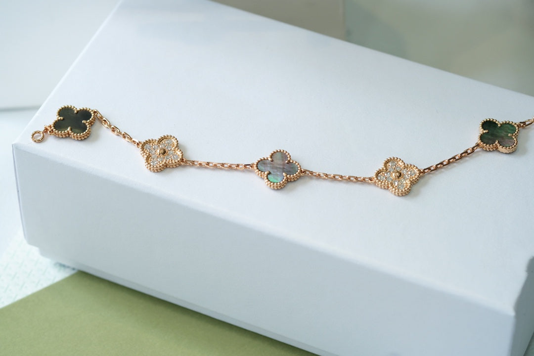 [Kismet Jewels ]CLOVER 5 MOTIFS DARK MOP AND DIAMONDS PINK GOLD BRACELET