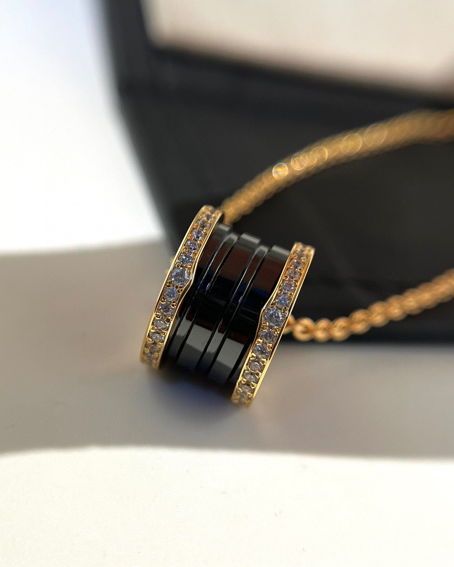 [Kismet Jewels ]ZERO 1 BLACK CERAMIC DIAMOND PINK GOLD NECKLACE