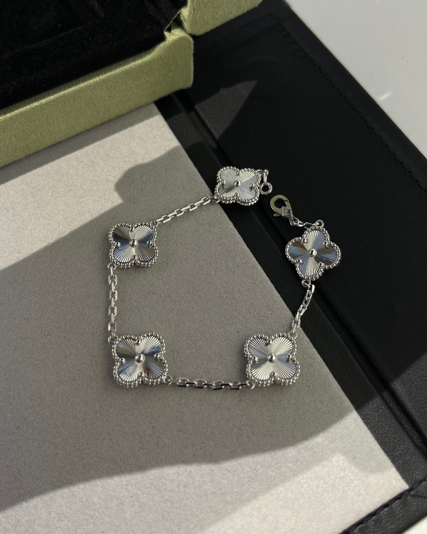 [Kismet Jewels ]CLOVER SILVER 5 MOTIFS BRACELET
